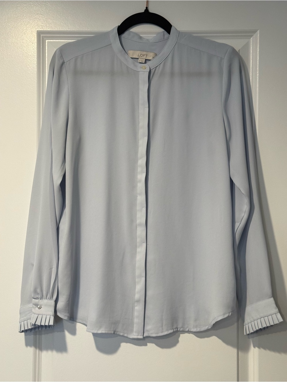 LOFT Light Blue Mandarin Collar Pleated Cuff Blouse Size Small